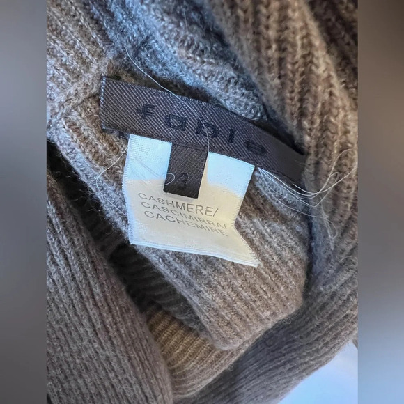 Cashmere Ribbed Turtleneck Beige Sweater Fable - Picture 4 of 10